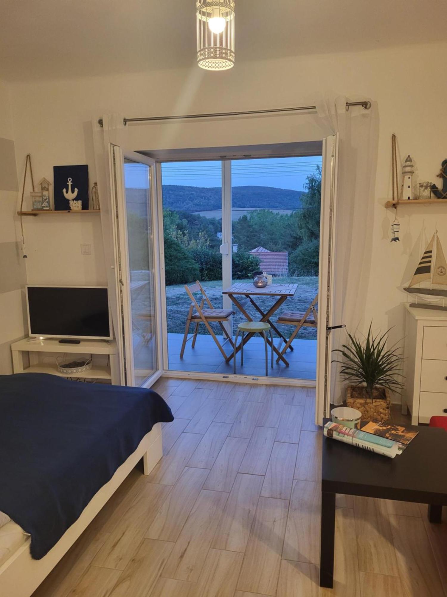 Kismano Apartman Orfű Exteriér fotografie